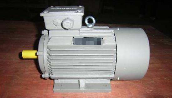 變頻器如何啟動單相電機（解決單相電源難題，讓變頻器發(fā)揮更大作用）