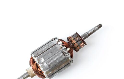 三相異步電機(jī)是交流電機(jī)嗎？詳解異步電機(jī)的工作原理